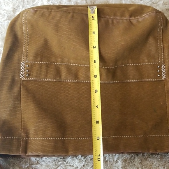 Fossil Fark Camel Shoulder Bag. - Picture 7 of 8